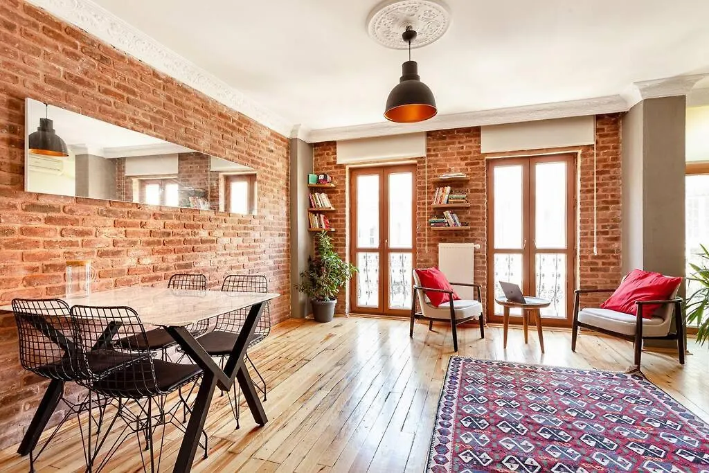 Central Location With 2 Bedrooms Κωνσταντινούπολη